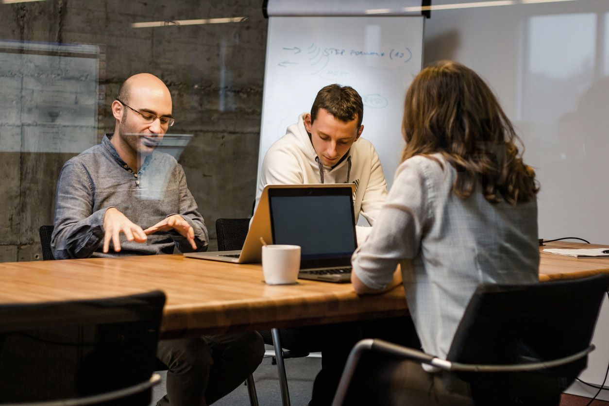How do recruitment firms use Beauhurst to secure new clients?